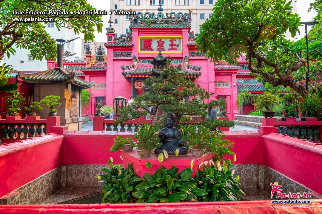 Jade Emperor Pagoda